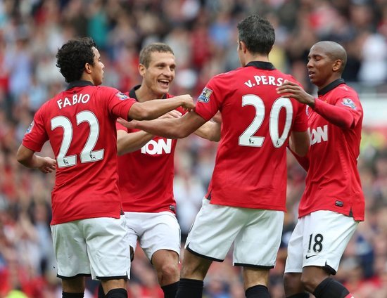 既象征着球 既象征着球